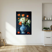 Blaue Vase mit Tulpen
