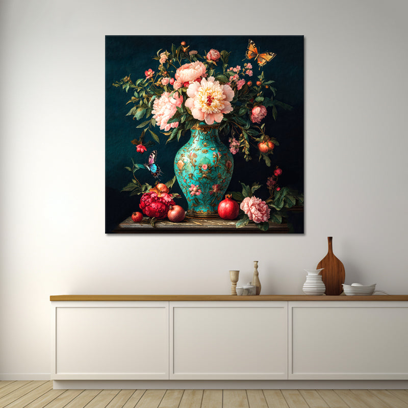 Türkisfarbene Vase mit Blumen