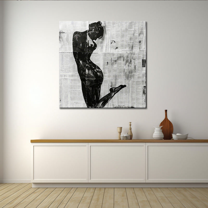 Frau in Schwarz