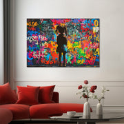 Mädchen vor Wand-Graffiti
