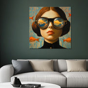 Frau mit Taucherbrille und Fischen