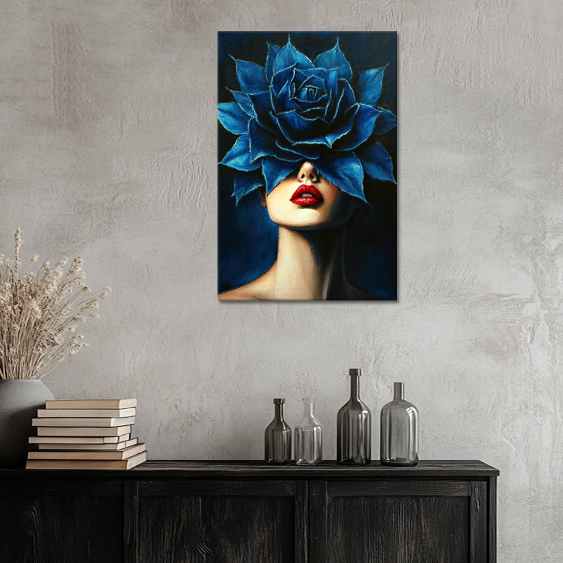 Frau mit blauer Rose