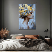 Frau in Gold
