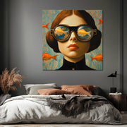 Frau mit Taucherbrille und Fischen