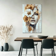 Goldene Blumenfrau