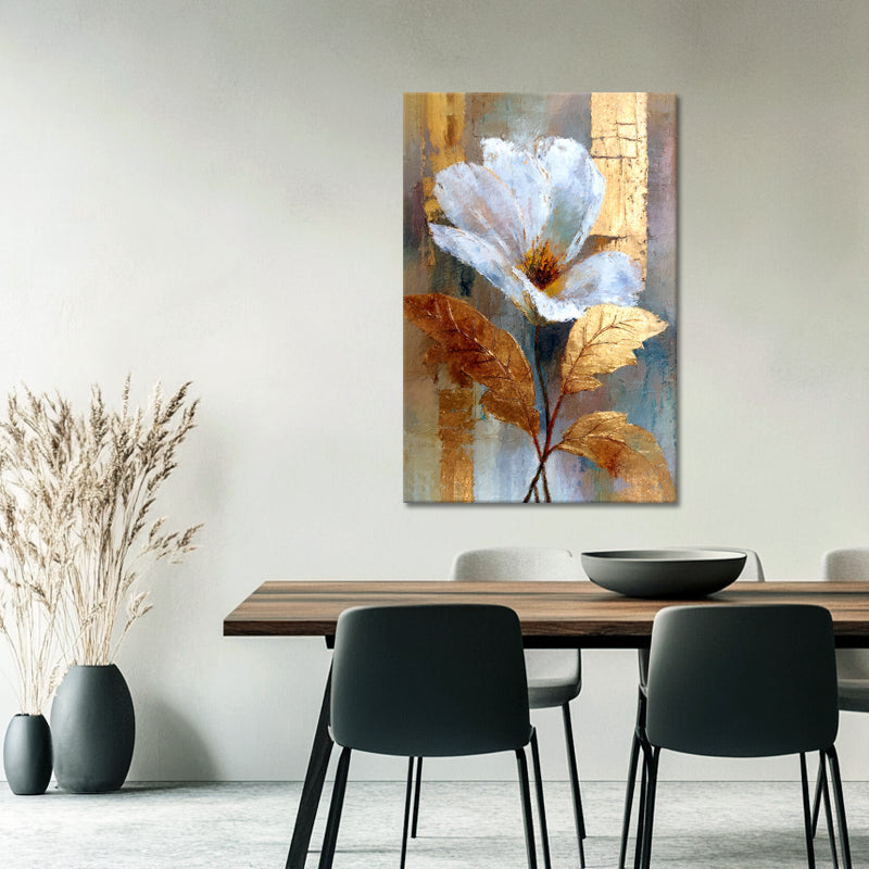 Weiße Blume in Gold II