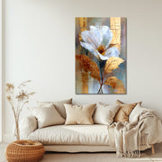 Weiße Blume in Gold II