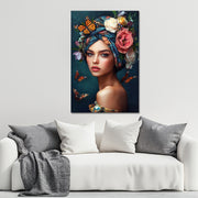 Schöne Frau mit Blumen und Schmetterlingen II